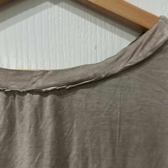 Umgee Sz S oversized taupe short sleeve top NWT - Picture 5 of 6